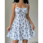 Vestido Feminino Curto Floral de Verão - Imagem 4