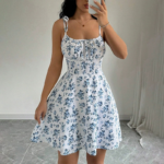 Vestido Feminino Curto Floral de Verão - Imagem 2